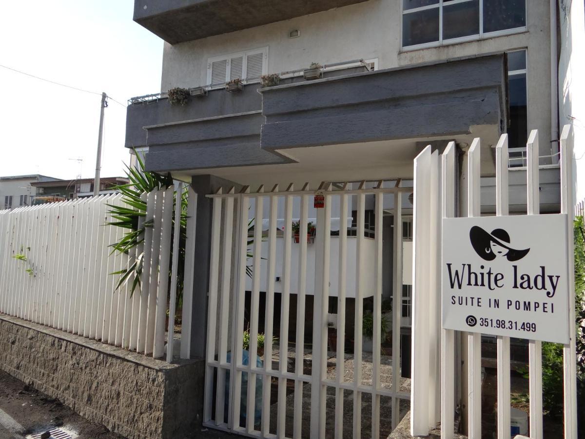 White Lady B&B 庞贝 外观 照片